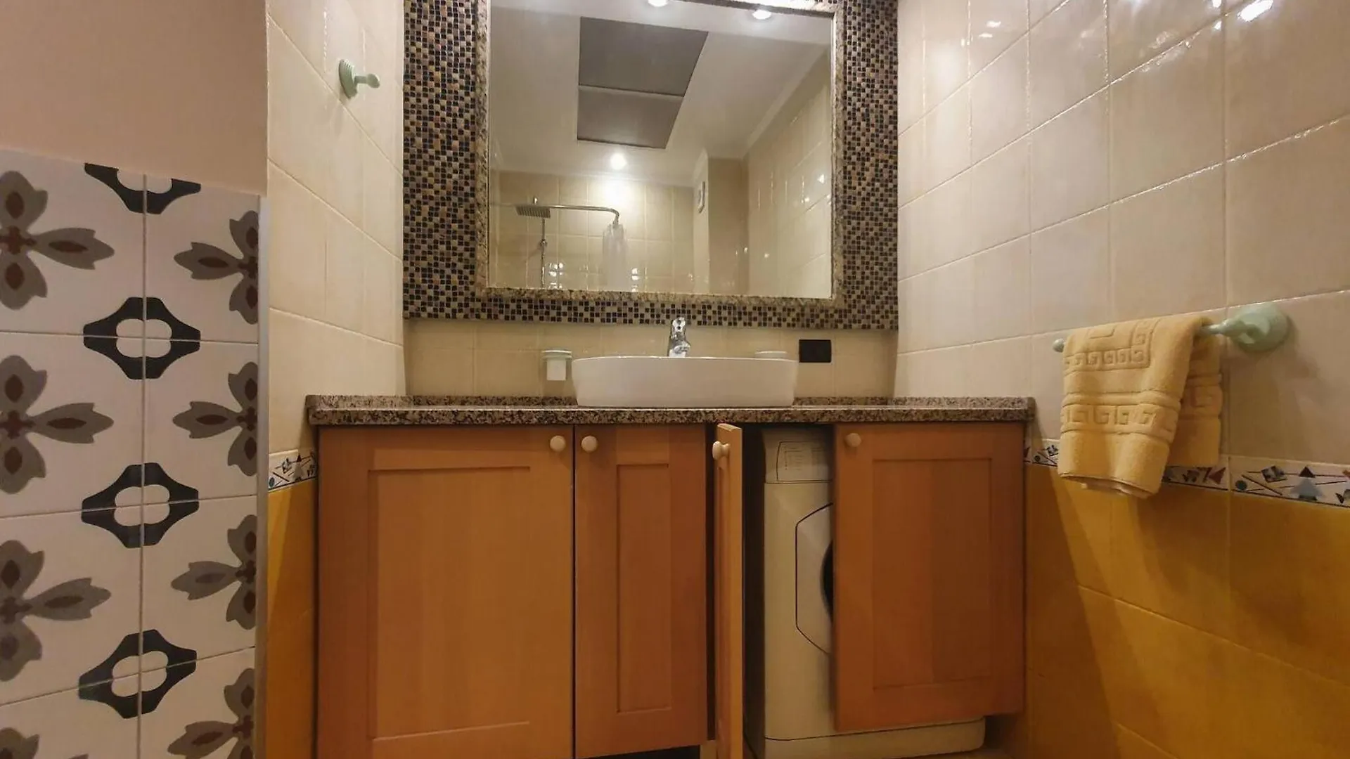 Aparttastic - Apartment By Ujza Tirana
